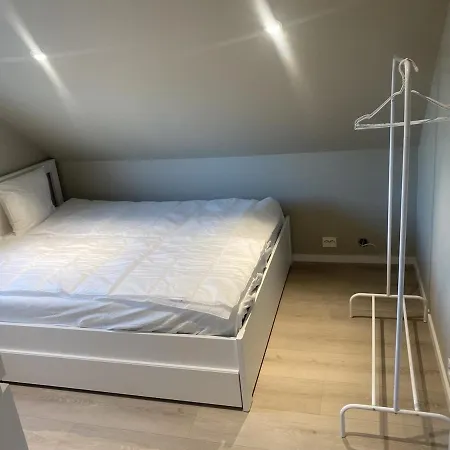 Apartmán Bright & 2nd Floor Walking Distance To Everything & Parking